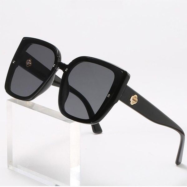 sunglasses 2021 brand design big frame cat eye for men women fashion retro luxury beach driving uv400 sun glasses mirror, White;black
sunglasses 2021 brand design big frame cat eye for men women fashion retro luxury beach driving uv400 sun glasses mirror, White;black