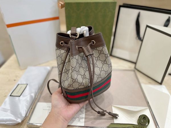 handbag designer handbags women luxurys designers bags 2021 deauville tote zhouzhoubao123 crossbody bag tassel with one shoulde
handbag designer handbags women luxurys designers bags 2021 deauville tote zhouzhoubao123 crossbody bag tassel with one shoulde