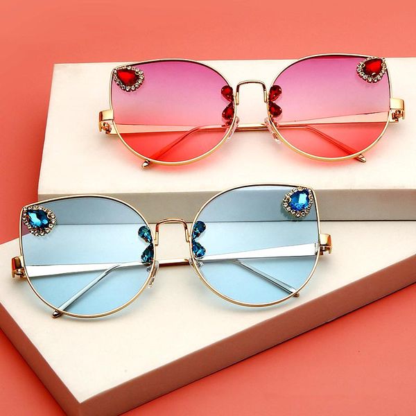 sunglasses fashion cat eye luxury designer women bling rhinestone vintage sun glasses brand shades gafas de sol mujer 2021, White;black
sunglasses fashion cat eye luxury designer women bling rhinestone vintage sun glasses brand shades gafas de sol mujer 2021, White;black
