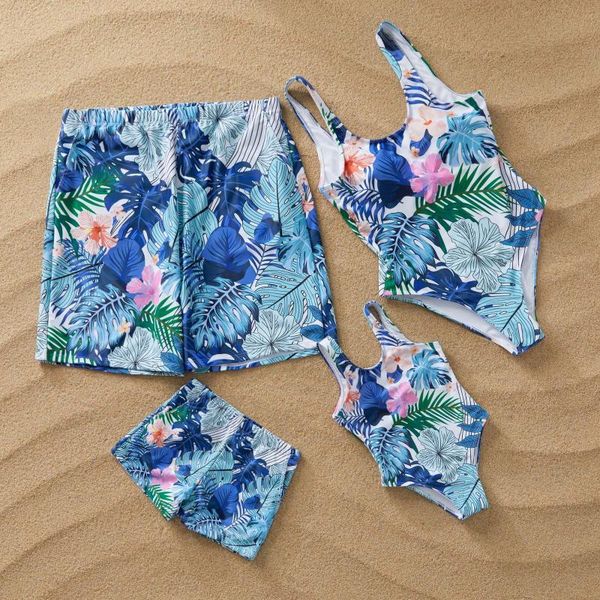 one-piece suits family matching swimwear bow print women mother daughter swimsuit men dad son shorts clothing
one-piece suits family matching swimwear bow print women mother daughter swimsuit men dad son shorts clothing