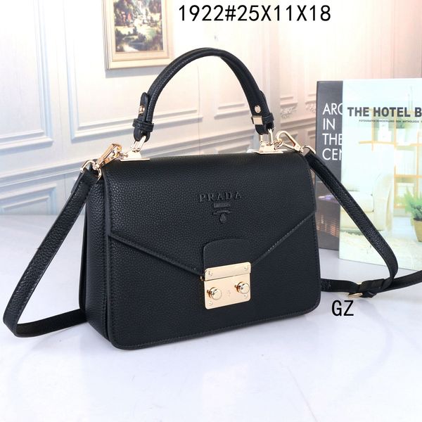 2021 luxurys designers handbags purses montigne bag women tote brand letter embossing genuine leather shoulder bags crossbody 130
2021 luxurys designers handbags purses montigne bag women tote brand letter embossing genuine leather shoulder bags crossbody 130