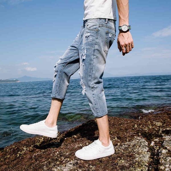 men's jeans wholesale cropped pants men's summer thin slim korean loose hole beggar 7 points teenager denim shorts men sp03, Blue
men's jeans wholesale cropped pants men's summer thin slim korean loose hole beggar 7 points teenager denim shorts men sp03, Blue