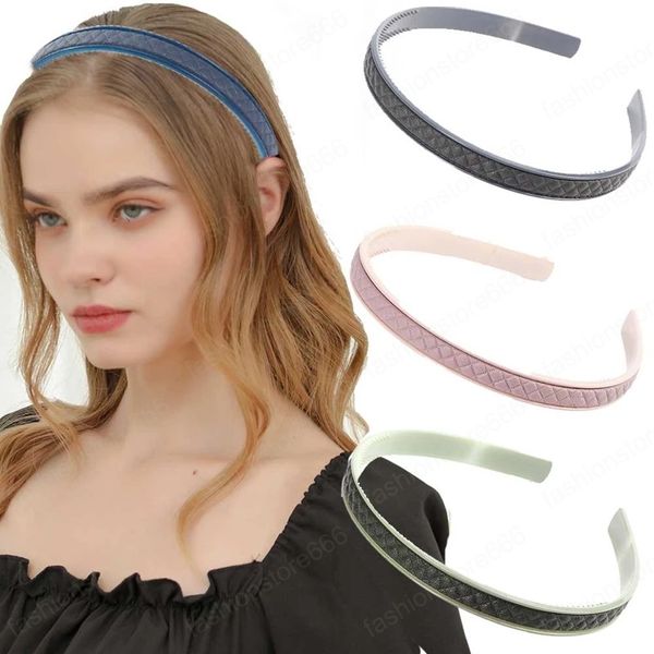 pu faux leather headbands for women solid color hair hoop girl fashion non-slip toothed bezel hair accessories, Silver
pu faux leather headbands for women solid color hair hoop girl fashion non-slip toothed bezel hair accessories, Silver