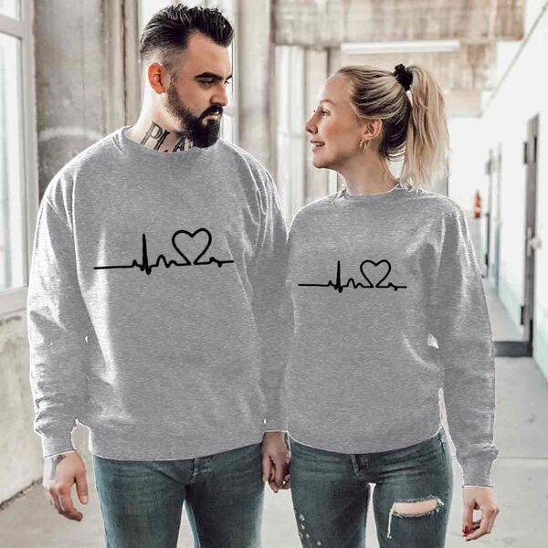 hip hop long sleeve printed men's and women's sweater new personalized street versatile t-shirt round neck in autumn and winter, White;black
hip hop long sleeve printed men's and women's sweater new personalized street versatile t-shirt round neck in autumn and winter, White;black