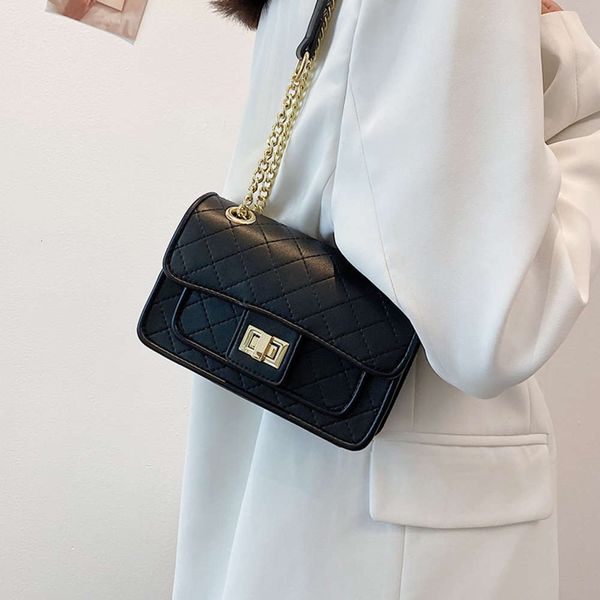 small quilted chain shoulder bags for women rhombus plaid msenger bag ladi lozenge crossbody simple square handbags sac
small quilted chain shoulder bags for women rhombus plaid msenger bag ladi lozenge crossbody simple square handbags sac