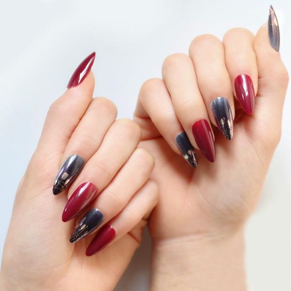 false nails finished nail art fake adhesive onion powder glue on stick coffin french tips full cover, Red;gold
false nails finished nail art fake adhesive onion powder glue on stick coffin french tips full cover, Red;gold
