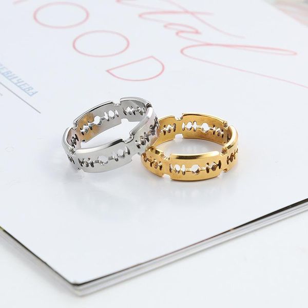 cluster rings 2021 trendy european and american style stainless steel cutting blade ring personality temperament men's hip hop jewelry, Golden;silver
cluster rings 2021 trendy european and american style stainless steel cutting blade ring personality temperament men's hip hop jewelry, Golden;silver
