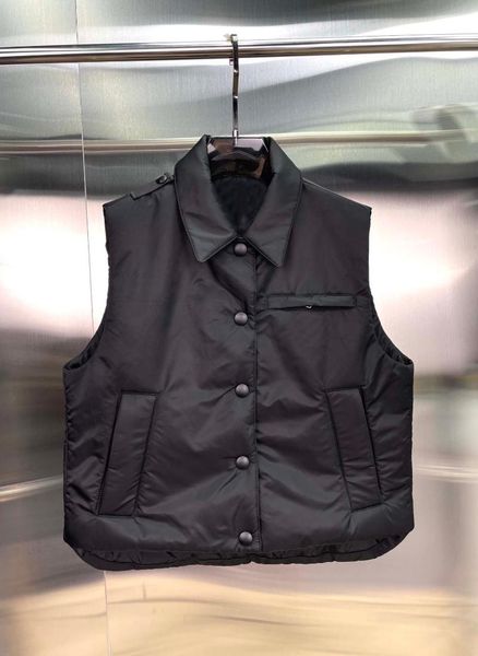 women's vests high-end brand black vest jacket for women fashion single breasted warm 3d cut lapel slim coat winter 2021, Black;white
women's vests high-end brand black vest jacket for women fashion single breasted warm 3d cut lapel slim coat winter 2021, Black;white