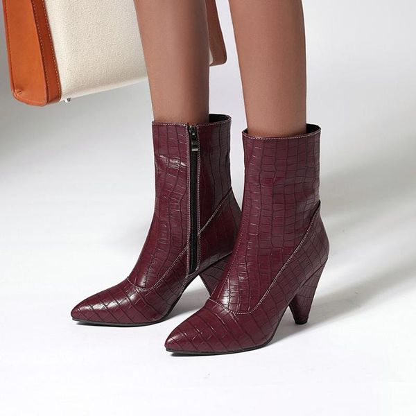 boots 2021 autumn women pu leather wedge high heel ankle pointed toe winter cowboy fashion western black red
boots 2021 autumn women pu leather wedge high heel ankle pointed toe winter cowboy fashion western black red
