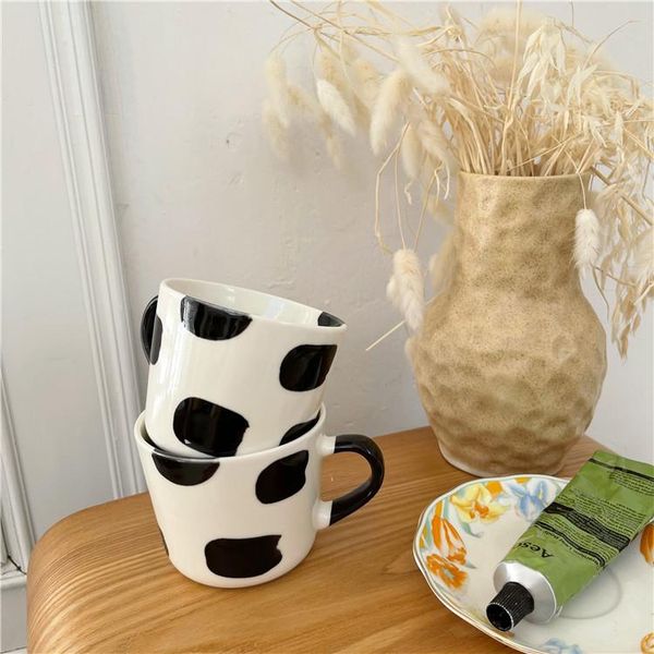 mugs korean personality simple sesame cow mug lovely couple ceramic cup breakfast milk
mugs korean personality simple sesame cow mug lovely couple ceramic cup breakfast milk