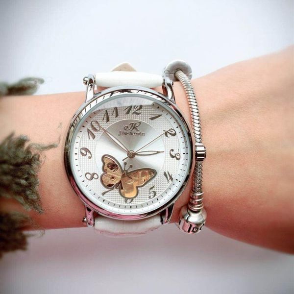 wristwatches 2021 ladies automatic skeleton watch woman relogio feminino butterfly women's mechanical wrist watches snakeskin 30m, Slivery;brown
wristwatches 2021 ladies automatic skeleton watch woman relogio feminino butterfly women's mechanical wrist watches snakeskin 30m, Slivery;brown