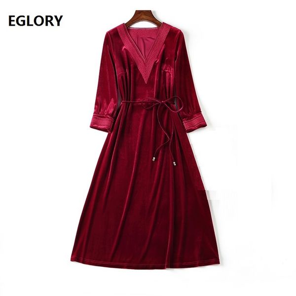 dresses plus size autumn winter party vintage women v-neck hollow out embroidery 3/4 sleeve mid-calf green wine red 4xl, Black;gray
dresses plus size autumn winter party vintage women v-neck hollow out embroidery 3/4 sleeve mid-calf green wine red 4xl, Black;gray