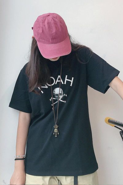 women's t-shirt skull pirate print short sleeve couple streetwear 100% 1:1 cotton summer t-shirts clothes for women/men, White
women's t-shirt skull pirate print short sleeve couple streetwear 100% 1:1 cotton summer t-shirts clothes for women/men, White