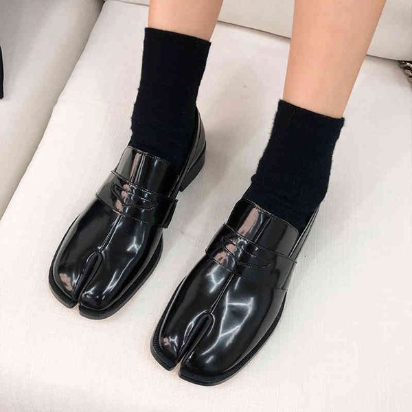 dress shoes spring new split toe ladies brand design women flats black pu leather loafers fashion casual cryy
dress shoes spring new split toe ladies brand design women flats black pu leather loafers fashion casual cryy