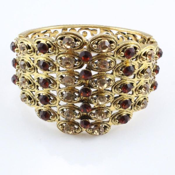charm bracelets 2021 fashion alloy metal arrival crystal gold color bangle bracelet for women jewelry, Golden;silver
charm bracelets 2021 fashion alloy metal arrival crystal gold color bangle bracelet for women jewelry, Golden;silver