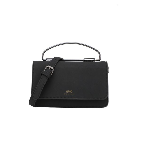 spring and summer 2021 korean bag women's fashion ins portable one shoulder messenger chain small square
spring and summer 2021 korean bag women's fashion ins portable one shoulder messenger chain small square