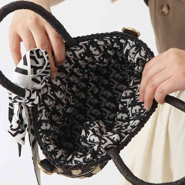 handbag dec4 niche design vegetable basket handbag rattan single shoulder messenger simple and versatile straw woven bucket bag
handbag dec4 niche design vegetable basket handbag rattan single shoulder messenger simple and versatile straw woven bucket bag