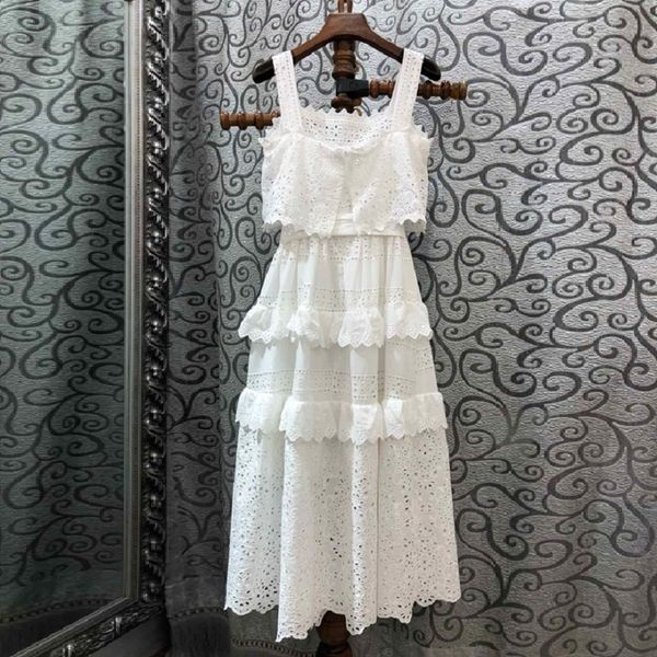 capris 2021 summer fashion white strap women allover hollow out embroidery sleeveless a-line sweet princess, Black;gray
capris 2021 summer fashion white strap women allover hollow out embroidery sleeveless a-line sweet princess, Black;gray
