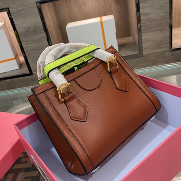 fashion women luxury designer bags leather totes bamboo 1947 cowhide bags messenger crossbody shoulder bag wallet 005
fashion women luxury designer bags leather totes bamboo 1947 cowhide bags messenger crossbody shoulder bag wallet 005