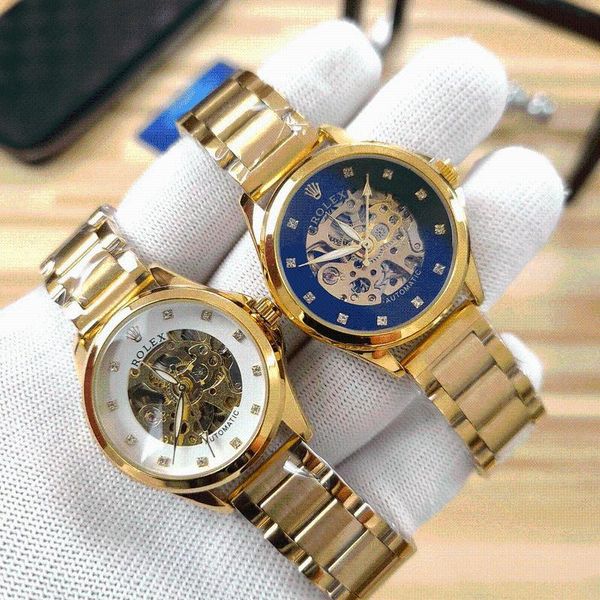 wristwatches fashion men's luxury designer watch quartz classic black steel band calendar business brand gifts 105, Slivery;brown
wristwatches fashion men's luxury designer watch quartz classic black steel band calendar business brand gifts 105, Slivery;brown