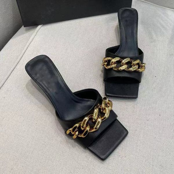 70% off wholesale flip-flops women sandals luxury brands fashion high heels real leather summer breathable pointed designer shoes metal chai, Black
70% off wholesale flip-flops women sandals luxury brands fashion high heels real leather summer breathable pointed designer shoes metal chai, Black