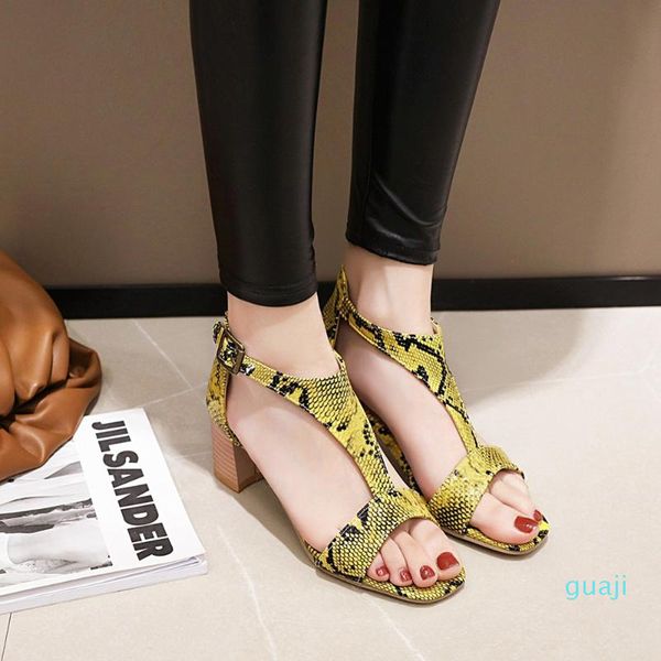 dress shoes snakeskin t-belt ankle strap heels women sandals summer open toe chunky high party 32-43, Black
dress shoes snakeskin t-belt ankle strap heels women sandals summer open toe chunky high party 32-43, Black