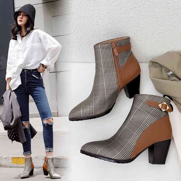 dress shoes ins botas femininas de salto alto, plus size, 22-28 cm, europa e américa, microfibra, xadrez, retrô, inverno, feminina vpie, Black
dress shoes ins botas femininas de salto alto, plus size, 22-28 cm, europa e américa, microfibra, xadrez, retrô, inverno, feminina vpie, Black