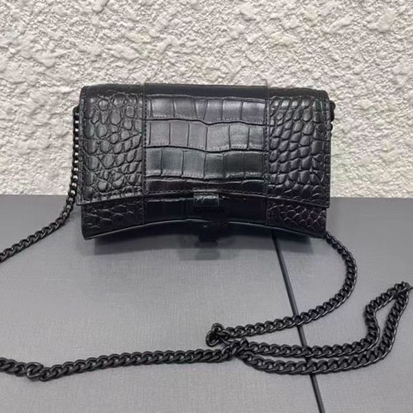 2021 women handbags lady shoulder bags big b classic crocodile pattern cross body-bag with chain fashion luxury designer handbag cross-body-
2021 women handbags lady shoulder bags big b classic crocodile pattern cross body-bag with chain fashion luxury designer handbag cross-body-