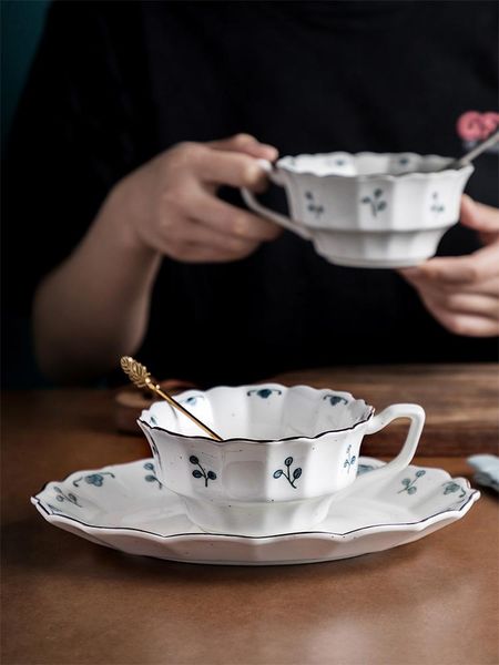 cups & saucers light luxury ceramic coffee tea cup with handle saucer set hand drawn exquisite afternoon mug
cups & saucers light luxury ceramic coffee tea cup with handle saucer set hand drawn exquisite afternoon mug