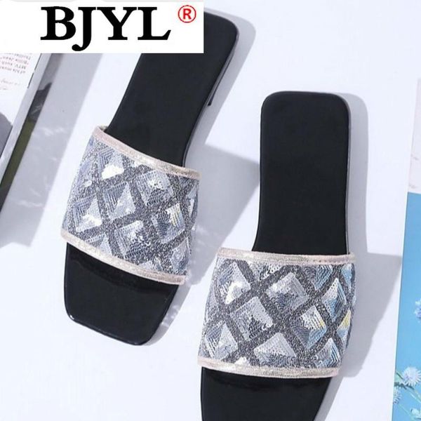 summer women slippers flat heel sequined outer wear fashionable walking comfort beach, Black
summer women slippers flat heel sequined outer wear fashionable walking comfort beach, Black