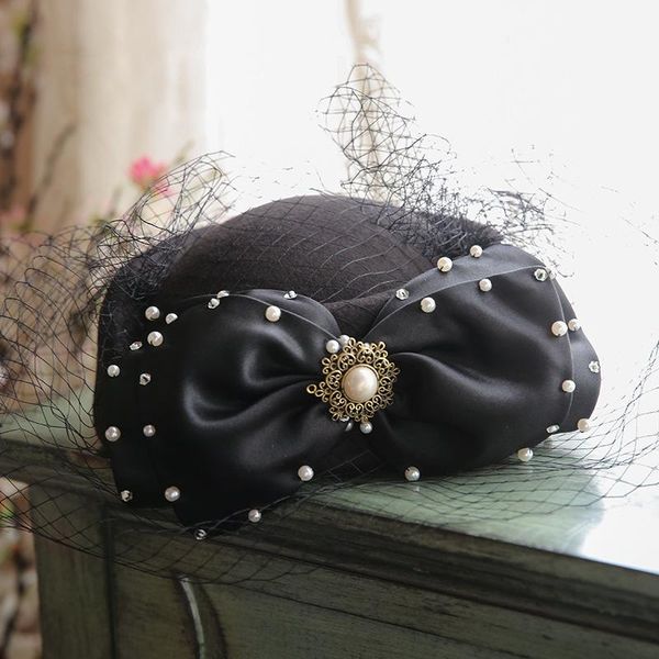 stingy brim hats autumn winter ladies pearl black bow wool solid color fedora women banquet elegant female vintage fashion wedding beret, Blue;gray
stingy brim hats autumn winter ladies pearl black bow wool solid color fedora women banquet elegant female vintage fashion wedding beret, Blue;gray