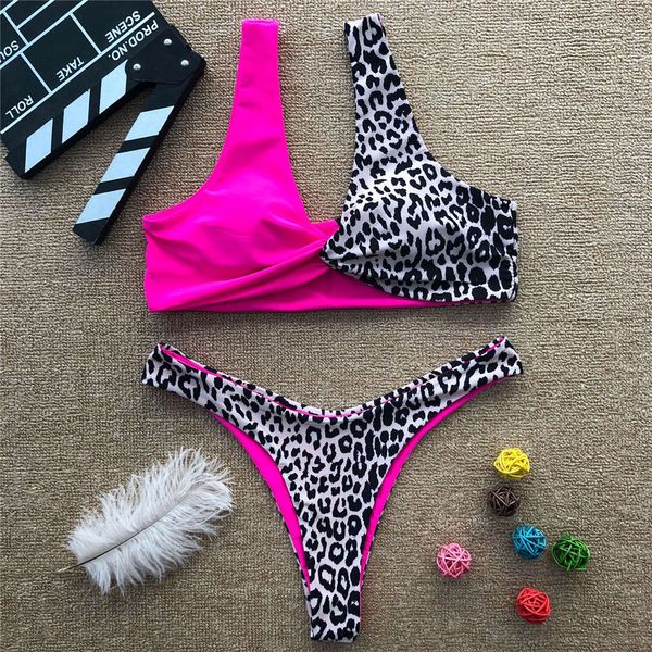 2021 new splicing leopard bikini female swimsuit women swimwear two-pieces bikini set thong bather bathing suit swim k2533
2021 new splicing leopard bikini female swimsuit women swimwear two-pieces bikini set thong bather bathing suit swim k2533