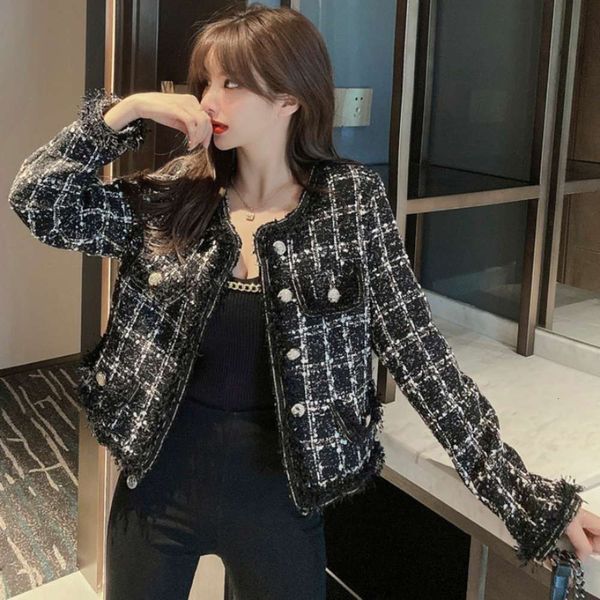 xiaoxiangfeng tweed coat women's autumn and winter fashion versatile short celebrity style black top, Black;brown
xiaoxiangfeng tweed coat women's autumn and winter fashion versatile short celebrity style black top, Black;brown