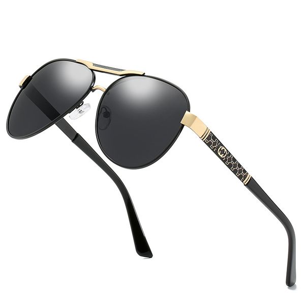 male driver driving metal polarized printed the same fashion toad glasses female versatile sunglasses 901, White;black
male driver driving metal polarized printed the same fashion toad glasses female versatile sunglasses 901, White;black