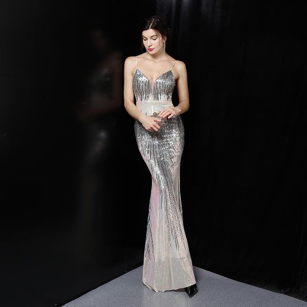 casual dresses partysix 2021 deep v neck sequins evening party dress women spaghetti strap bodycon sleeveless maxi, Black;gray
casual dresses partysix 2021 deep v neck sequins evening party dress women spaghetti strap bodycon sleeveless maxi, Black;gray