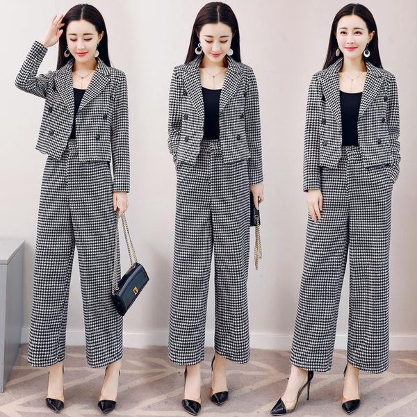 women's suits & blazers temperament casual two-piece autumn slim plaid short jacket high waist wide leg pants trouser suit, White;black
women's suits & blazers temperament casual two-piece autumn slim plaid short jacket high waist wide leg pants trouser suit, White;black