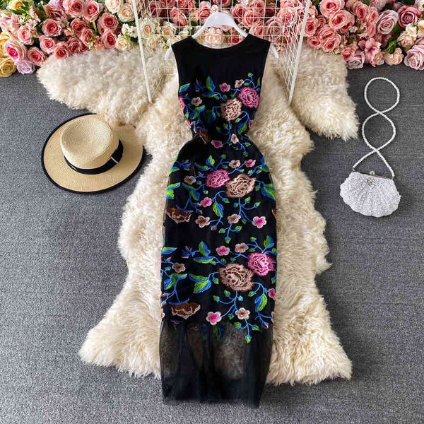 two piece dress 2021 summer new floral embroidery vintage women elegant o- neck sleeveless mesh patchwork slim fit party midi 398g, White
two piece dress 2021 summer new floral embroidery vintage women elegant o- neck sleeveless mesh patchwork slim fit party midi 398g, White