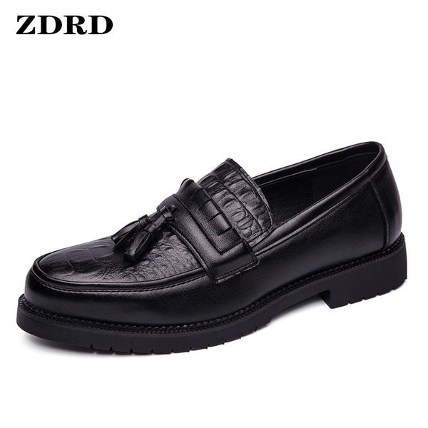 men leather shoes fashion summer men's loafers luxury tassels slip on brown black formal dress office wedding casual 
men leather shoes fashion summer men's loafers luxury tassels slip on brown black formal dress office wedding casual