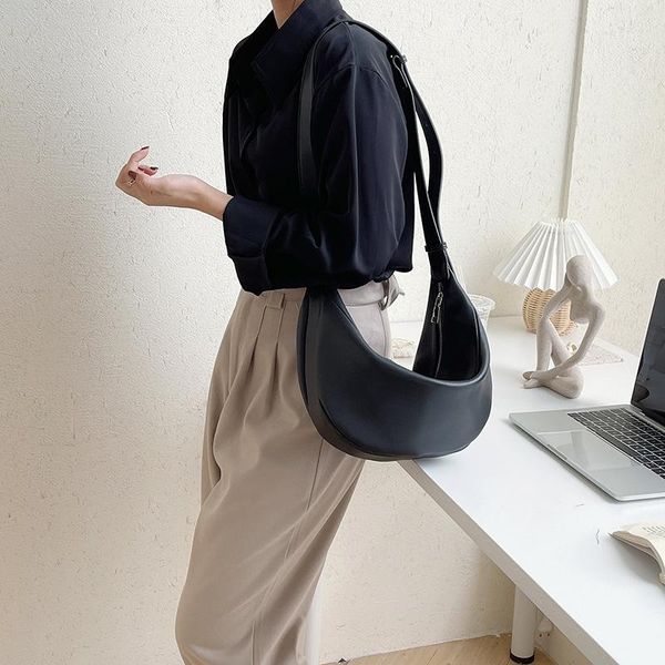 evening bags large capacity dumpling buns solid color women shoulder bag fashion pu leather casual zipper bolsa mujer subaxillary
evening bags large capacity dumpling buns solid color women shoulder bag fashion pu leather casual zipper bolsa mujer subaxillary
