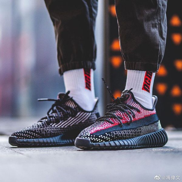 with box 2021new cloud white citrin synth shoes lundmark black static reflective casual shoess men women trainers sneakers
with box 2021new cloud white citrin synth shoes lundmark black static reflective casual shoess men women trainers sneakers