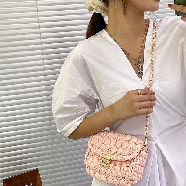 evening bags 2021 hand-woven chain fashion designer simple square messenger bag solid color diagonal
evening bags 2021 hand-woven chain fashion designer simple square messenger bag solid color diagonal