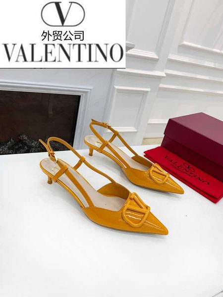 mules heels men pumps designer sandals slippers luxury slides women loafers high ballerinas sneakers dress shoes t2en, Black;white
mules heels men pumps designer sandals slippers luxury slides women loafers high ballerinas sneakers dress shoes t2en, Black;white