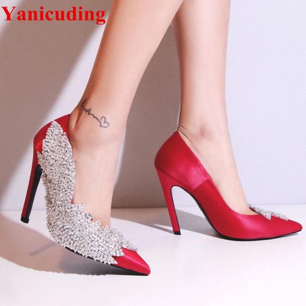 dress shoes satin pointed toe high thin heel stiletto women pumps crystal embellish leaves pattern chaussures femmes brand runway star, Black
dress shoes satin pointed toe high thin heel stiletto women pumps crystal embellish leaves pattern chaussures femmes brand runway star, Black