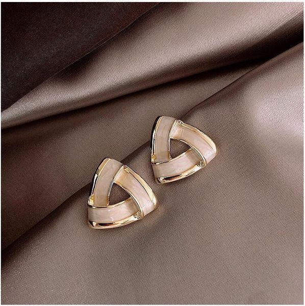 korean fashion triangle stud earrings trendy temperament creative simple gift statement for women., Golden;silver
korean fashion triangle stud earrings trendy temperament creative simple gift statement for women., Golden;silver