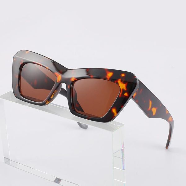 sunglasses 2021 vintage brand design ladies cat eye women men frame luxury sun glasses for female uv400 arrival, White;black
sunglasses 2021 vintage brand design ladies cat eye women men frame luxury sun glasses for female uv400 arrival, White;black