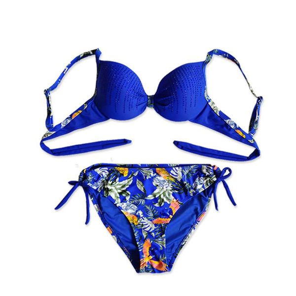 women cristyal bikini triangle swimsuit tie side swimwear string plus size sets for beach pool party xl 2l 3xl 4xl women's, White;black
women cristyal bikini triangle swimsuit tie side swimwear string plus size sets for beach pool party xl 2l 3xl 4xl women's, White;black