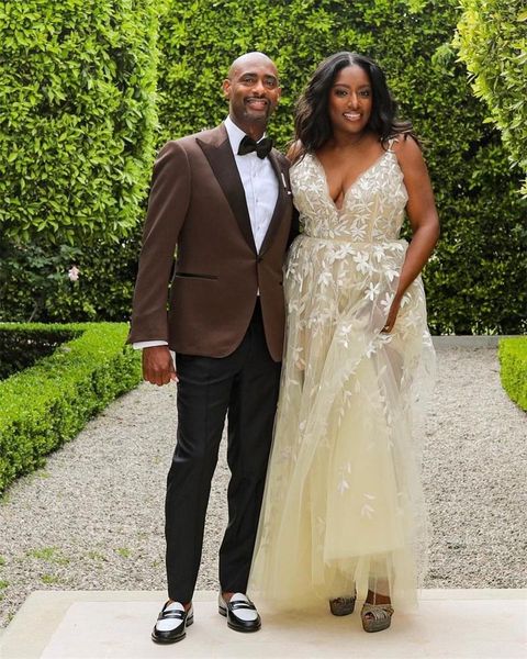 men's suits & blazers men 2 pieces brown blaze+black pant fashion wedding suit fit slim peaked lapel blazer custom made, White;black
men's suits & blazers men 2 pieces brown blaze+black pant fashion wedding suit fit slim peaked lapel blazer custom made, White;black
