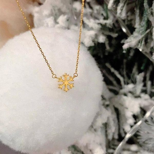 snowflake necklace female tide minor design sense clavicle chain light luxury advanced ornaments net red bff gift pendant necklaces, Silver
snowflake necklace female tide minor design sense clavicle chain light luxury advanced ornaments net red bff gift pendant necklaces, Silver
