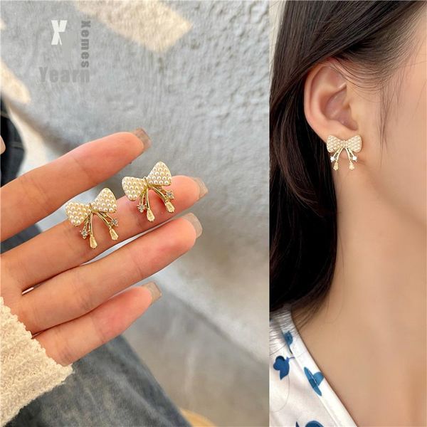 stud 2021 girls' elegant imitation pearl bow earrings luxury accessories for korean fashion jewelry women's party, Golden;silver
stud 2021 girls' elegant imitation pearl bow earrings luxury accessories for korean fashion jewelry women's party, Golden;silver