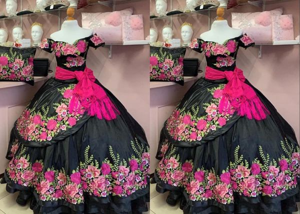 black vintage 3d floral flowers quinceanera dresses ball gown charro mexican satin off shoulder layers cap sleeve vestido de sweet 15 prom e, Blue;red
black vintage 3d floral flowers quinceanera dresses ball gown charro mexican satin off shoulder layers cap sleeve vestido de sweet 15 prom e, Blue;red